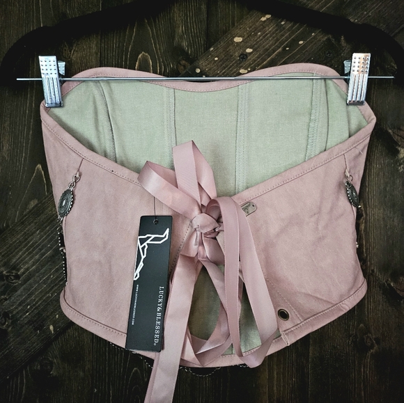 NWT Pink Corset Top W Concho Chain Detail On Faux Leather - Picture 5 of 5